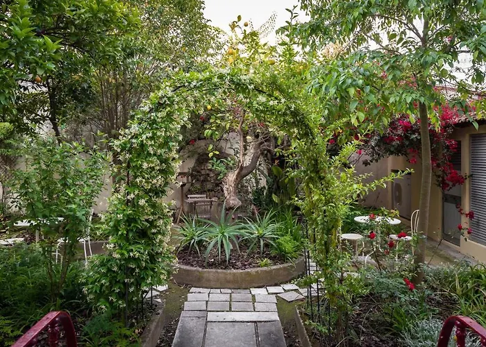 Bed and Breakfast O Jardim Da Tessa Lissabon